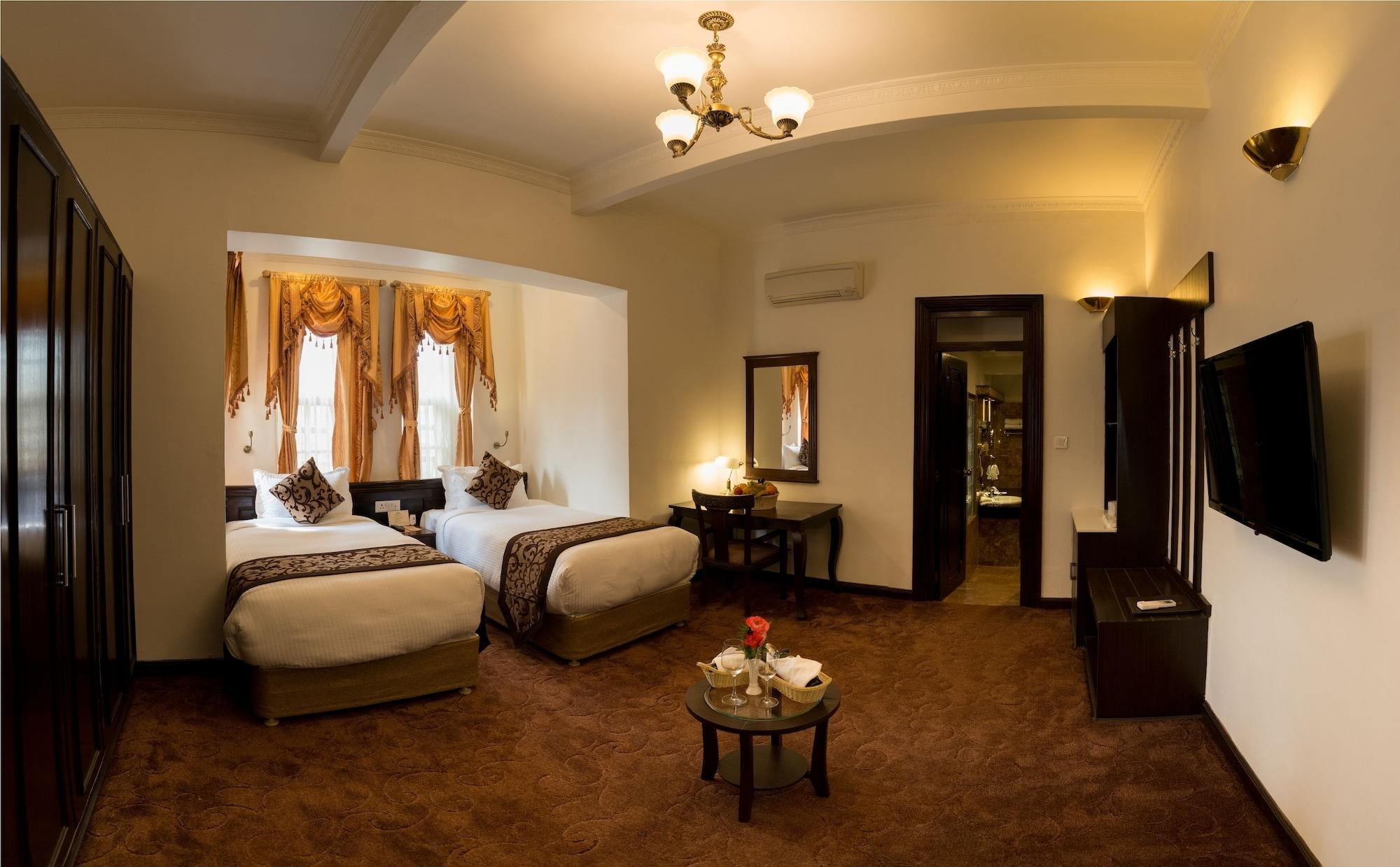 มายา แมเนอร์ บูทิก โฮเต็ล บาย เคจีเอช กรุ๊ป Hotel กาฐมาณฑุ ภายนอก รูปภาพ